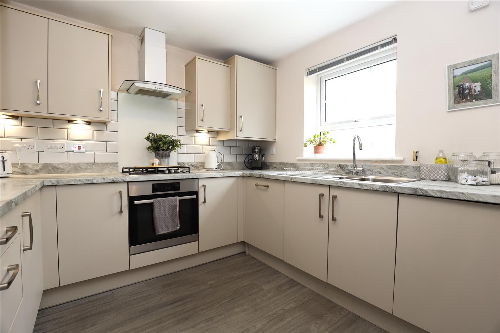 18 Cae Ffynnon, Cowbridge, Vale of Glamorgan, CF71 7FJ